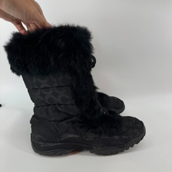 Coach Jennie Women’s Black Faux Fur Logo Snow Boots Size 7.5B Winter Warm - Picture 1 of 3